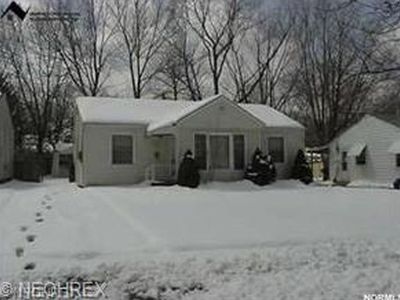 2480 Greenvale Rd, Cleveland, OH, 44121