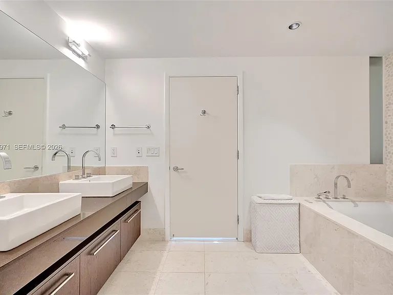17121 Collins Ave #3206 — Photo 14