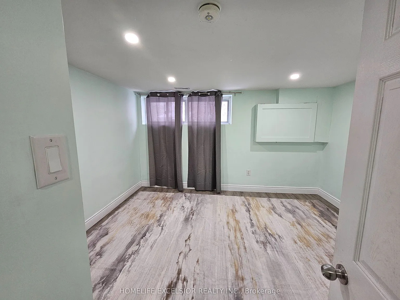 82 Pandora Cir — Photo 2