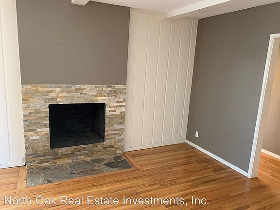 4th image of 22704 Mariano St