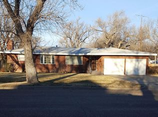 605 N 1st St, Garden City, KS 67846