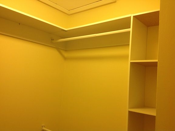 Walk in Closet Organizer