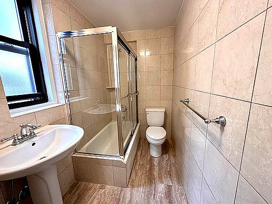 4th image of 240 W 73rd St APT 1501