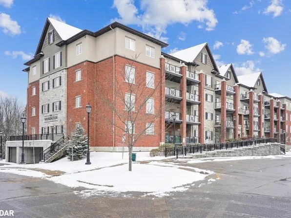 5 Greenwich St Unit 203, Barrie, ON L4N 7Y8