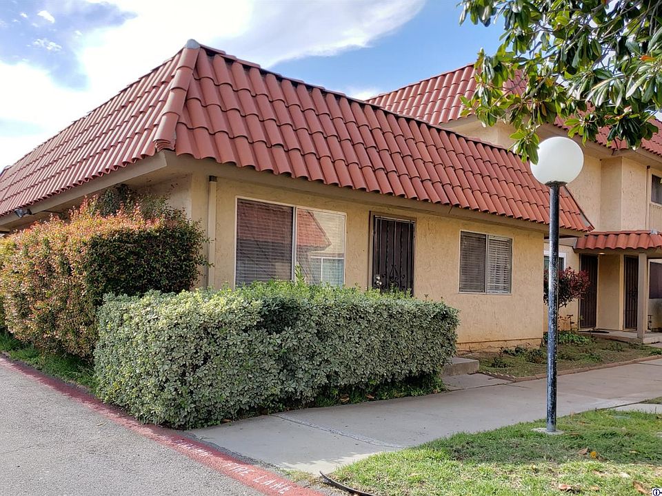 1st image of 907 N Fig St APT A