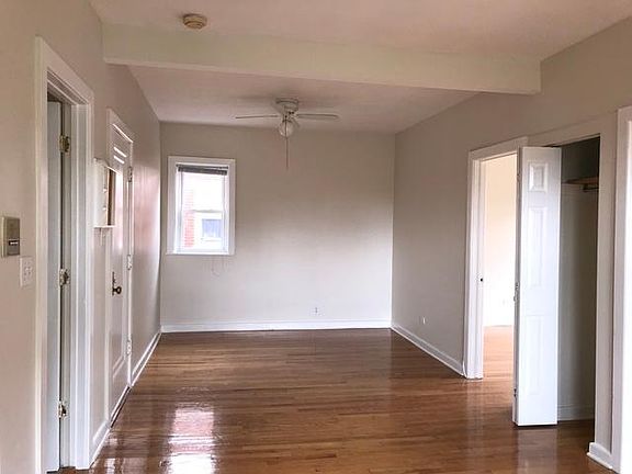 5th image of 6407 N Wayne Ave