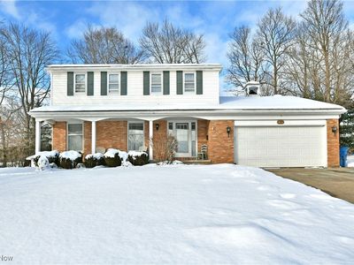 1654 Squaw Creek Dr, Girard, OH, 44420