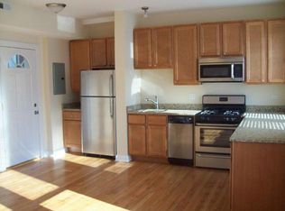 3000 N Spaulding Ave #3001-1, Chicago, IL 60618