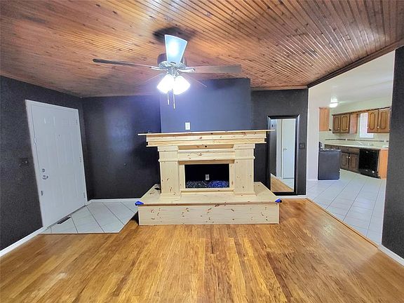 4th image of 1508 Hardwood Grove St