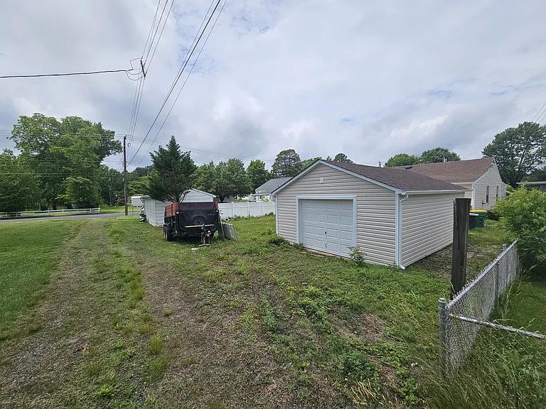 2404 Bluefield St — Photo 5