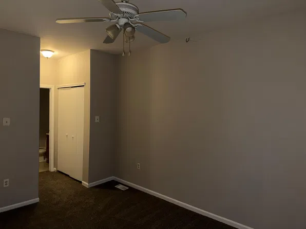 23 Chelmsford Ct, Marlton, NJ 08053