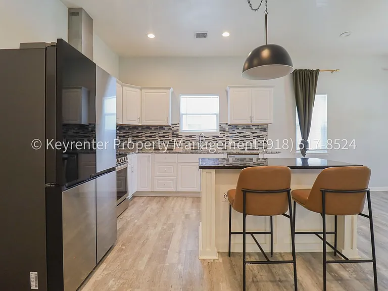 1324 N Cheyenne Ave — Photo 16