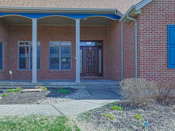 4th image of 1305 Courtney Dr