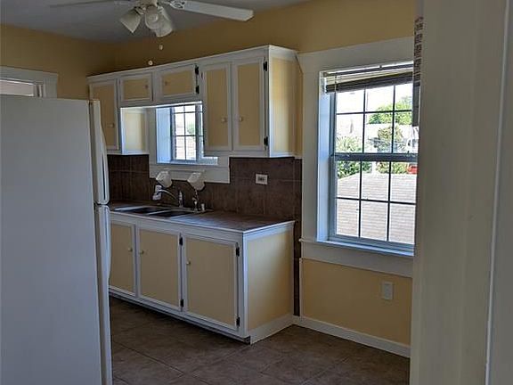 5th image of 2316 Freeman St APT 6