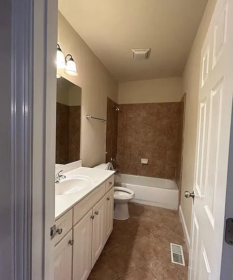 343 Ashleigh Walk Pkwy — Photo 15