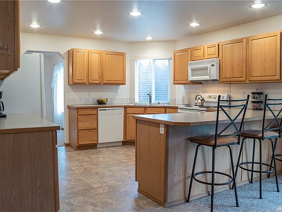 4th image of 16222 159th Ln SE