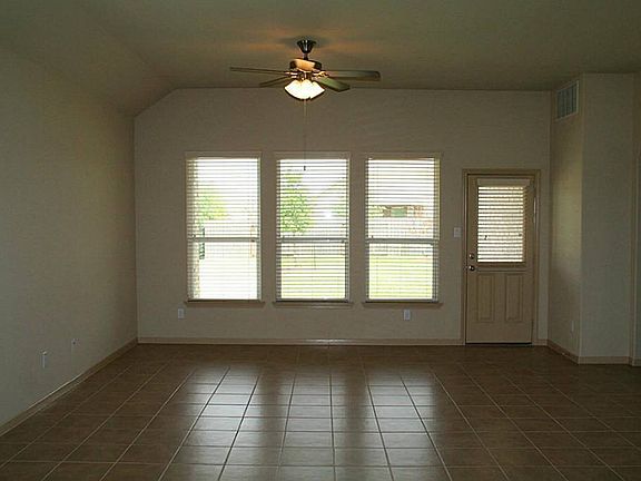 5th image of 12210 Briarwood Cove Cir