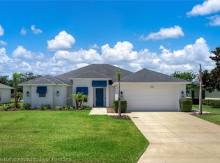 7051 Strafford Oaks Dr, Sebring, FL 33875