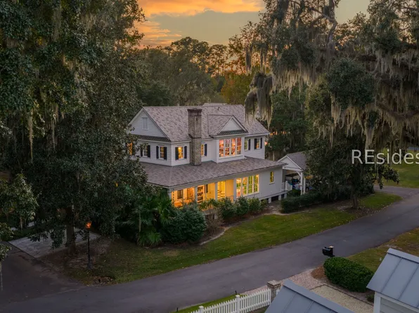 63 Magnolia Ln, Richmond Hill, GA 31324