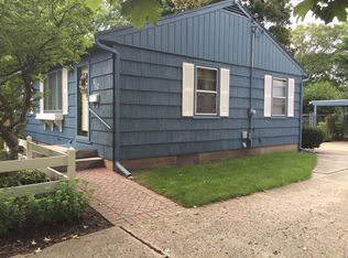 410 W Sugnet Rd, Midland, MI 48640