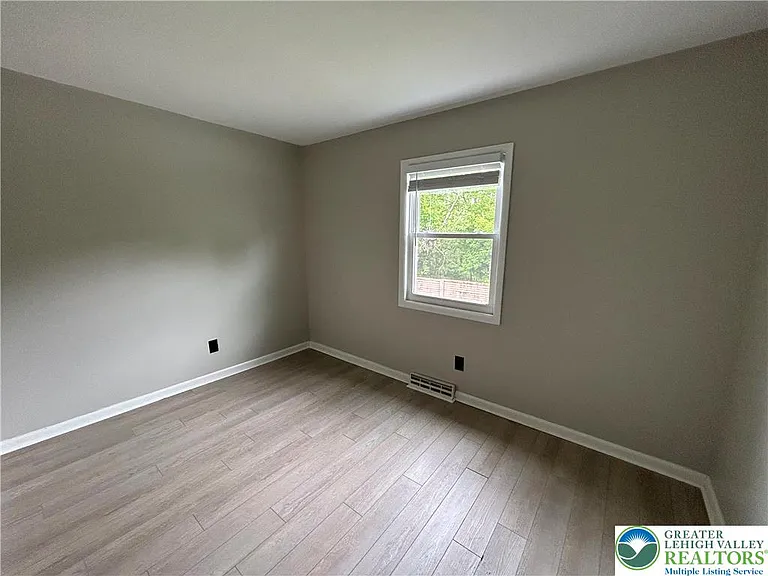 226 Vista Dr — Photo 12