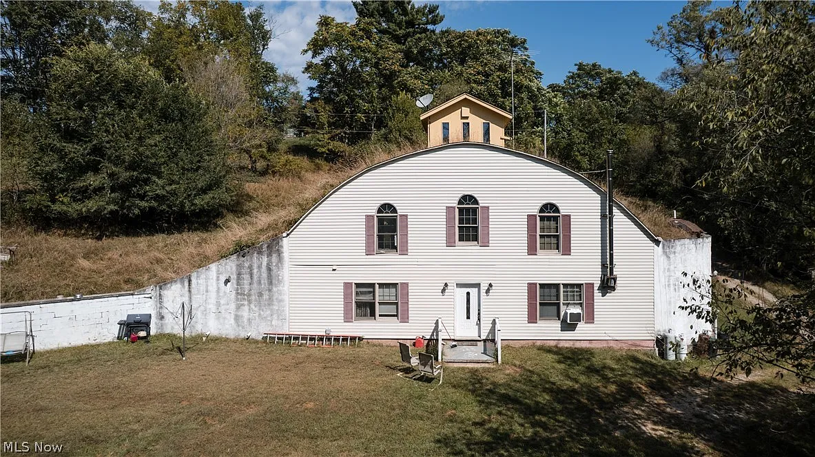 102 Mynster Ln photo 1