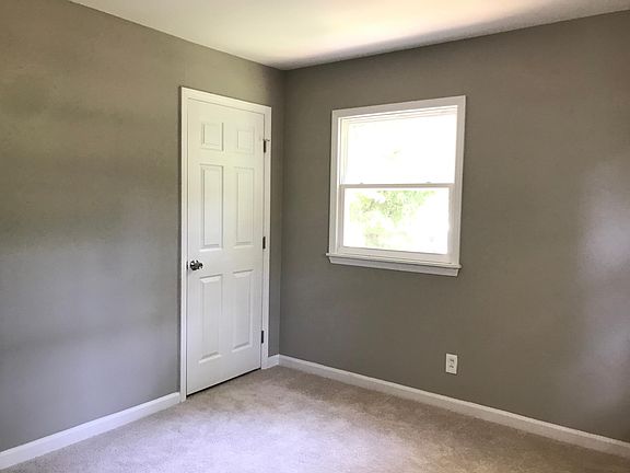 5th image of 1417 Valley Rd