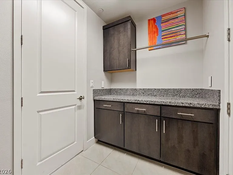4262 Swift St — Photo 32