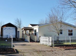 584 36th St, Springfield, OR 97478