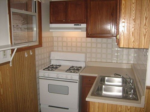 2nd image of 3037 N Gresham Ave