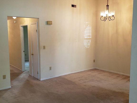 4th image of 5328 Tuttle Creek Ct