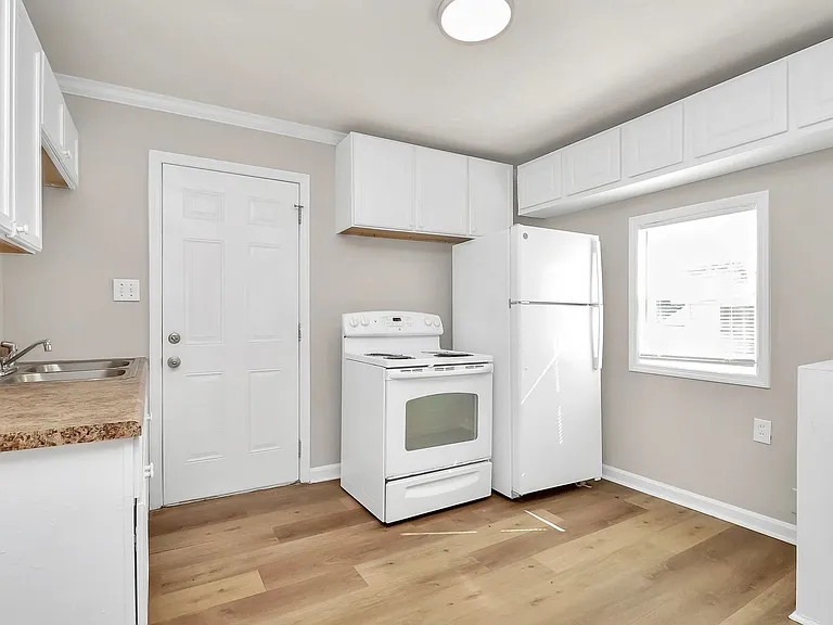 2510 Hemphill St — Photo 8