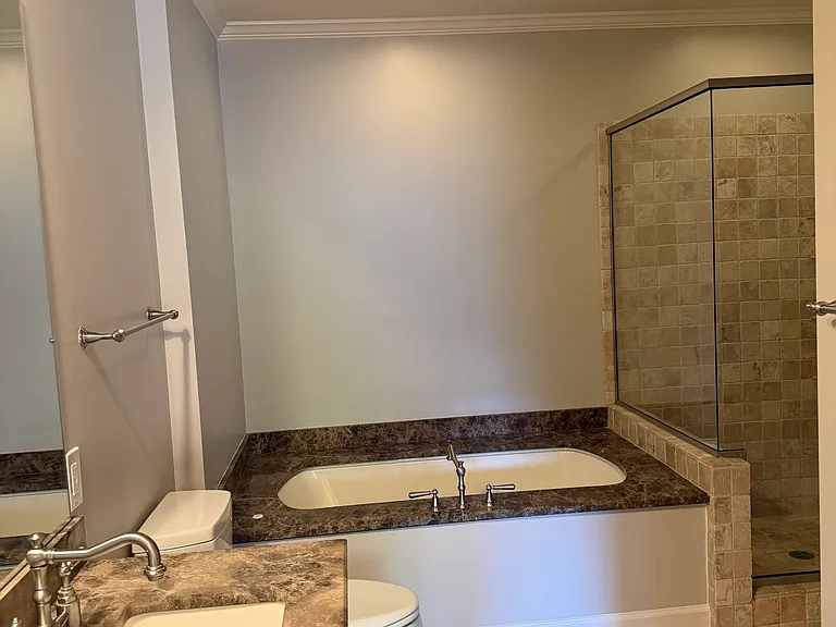 2600 Highland Ave S #204 — Photo 12