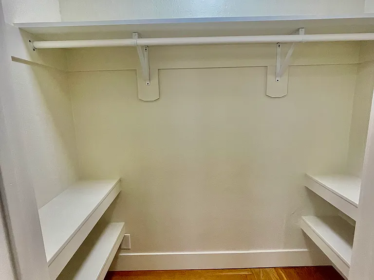 2125 Hearst Ave — Photo 8