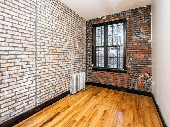 170 Irving Avenue image 11 of 14