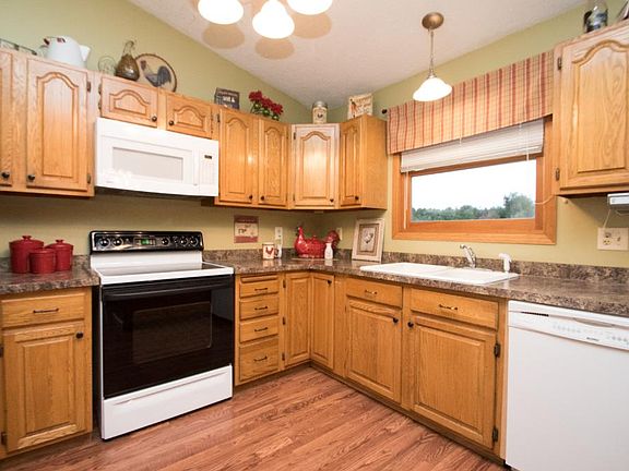 4th image of 4323 245th St