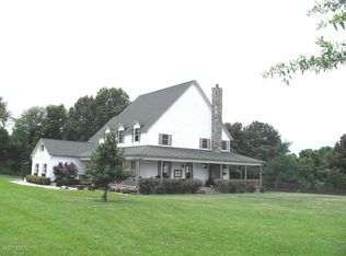 3380 Chautauqua Rd, Carbondale, IL 62901