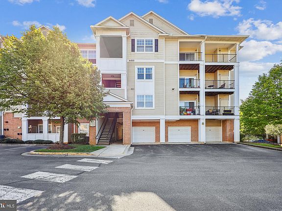 2nd image of 13502 Derry Glen Ct APT 402