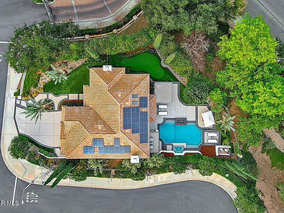 4th image of 3860 Mountain Shadows Rd