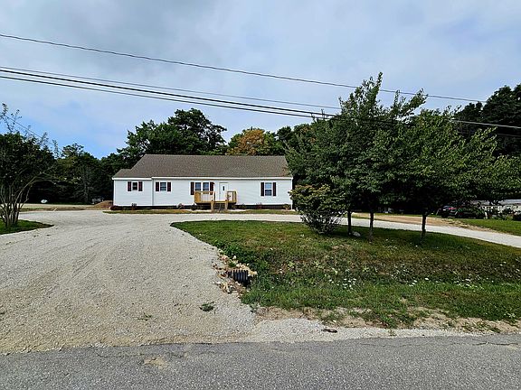 4th image of 17340 Davis St
