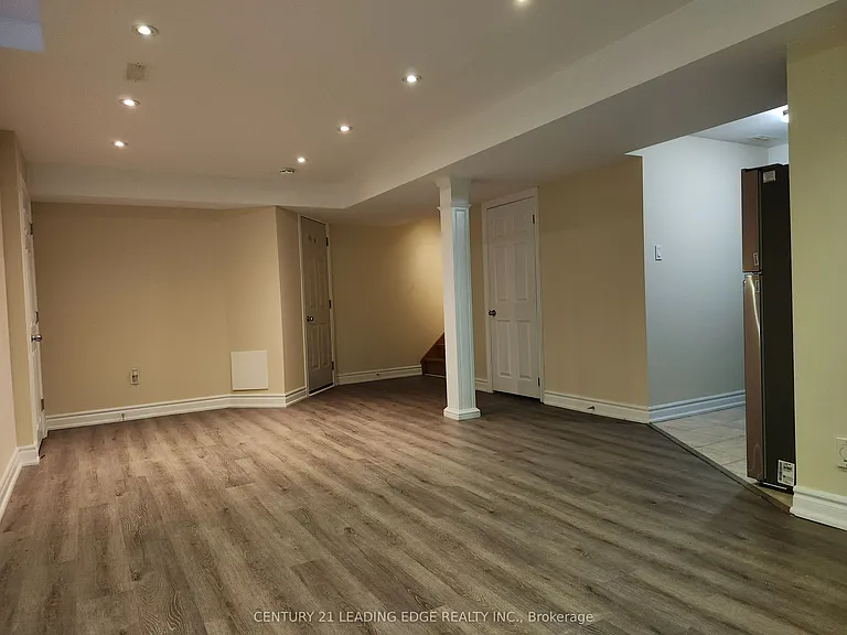 140 Roxbury St #BASEMENT — Photo 5