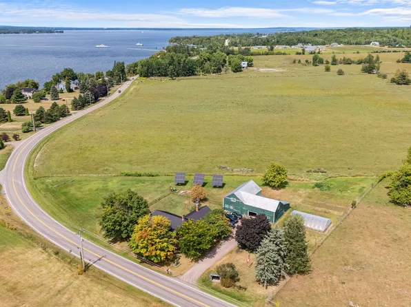 142 Ferry Road, South Hero, VT 05486