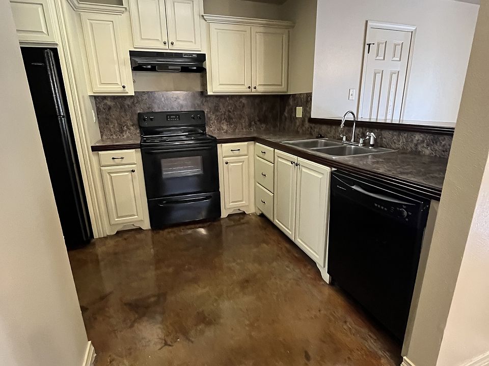 1st image of 2120 Old Sterlington Rd