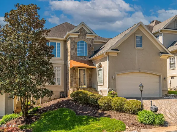 1037 Spy Glass Way, Knoxville, TN 37922