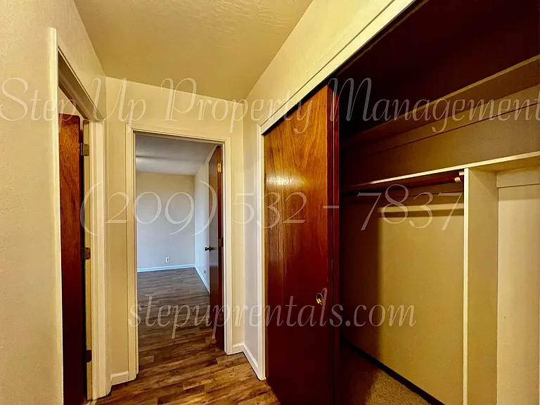 537 E Bald Mountain Rd — Photo 17