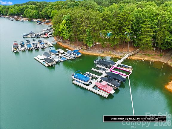3rd image of 121 Morrows Ridge Ln