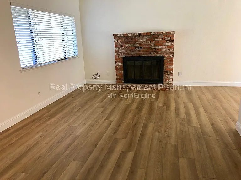 2967 Terry Ave — Photo 11