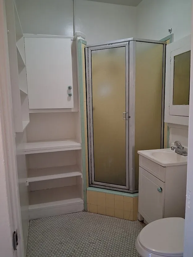 1 bed, 725 sqft, $1,800 — Photo 1