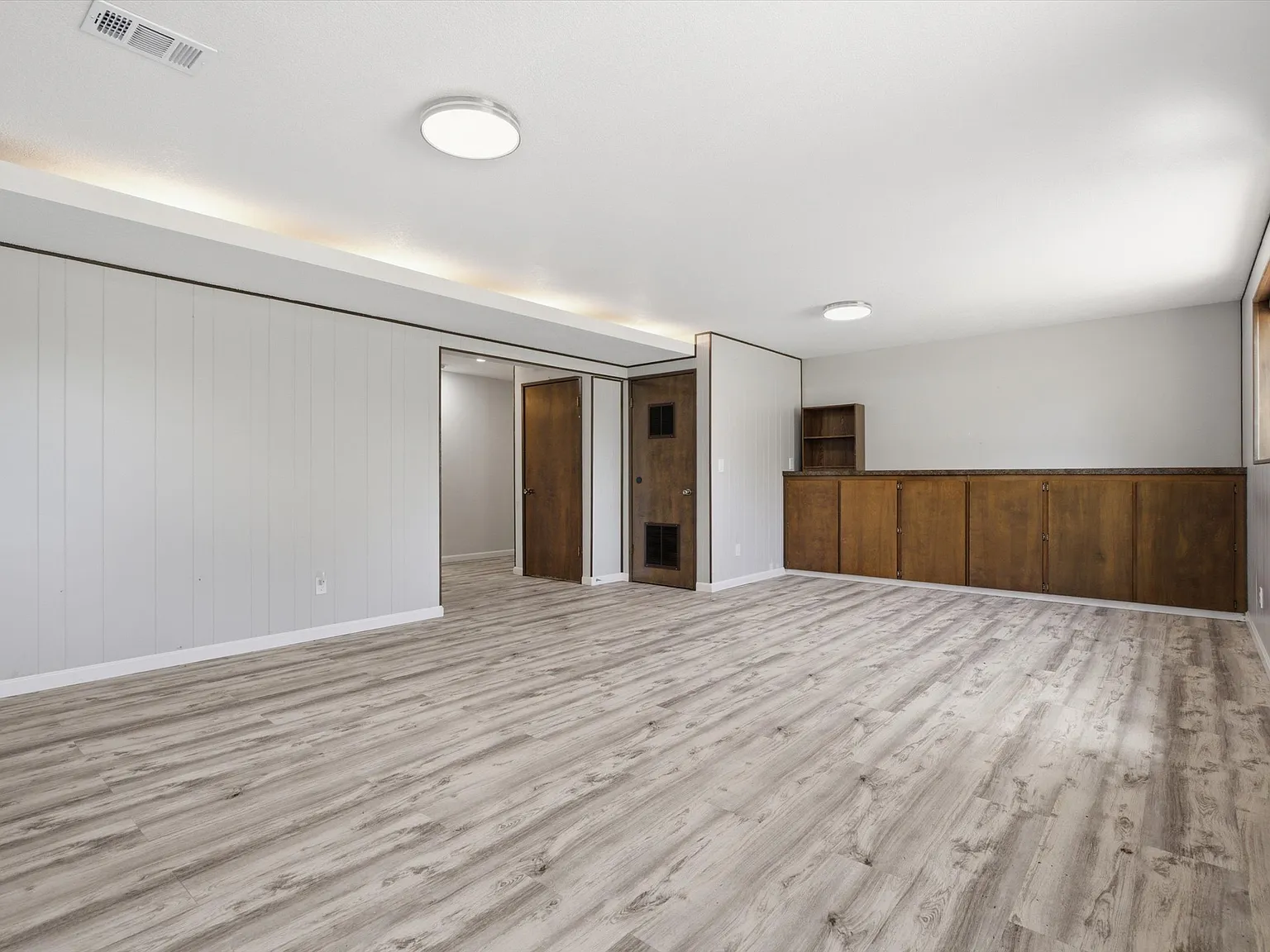 4 bed, 3.5 bath, 2636 sqft, $3,199 — Photo 4