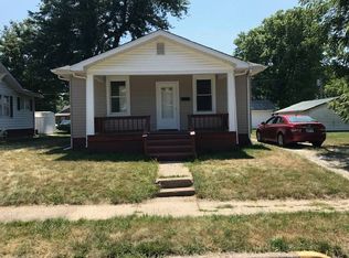 208 E Palm St #8, Roodhouse, IL 62082